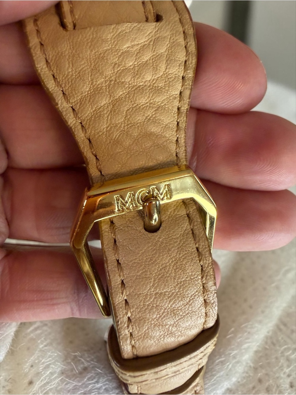 MCM Taupe Pebbled Leather Shoulder Bag with Gold Hardware - Picture 5 of 7
